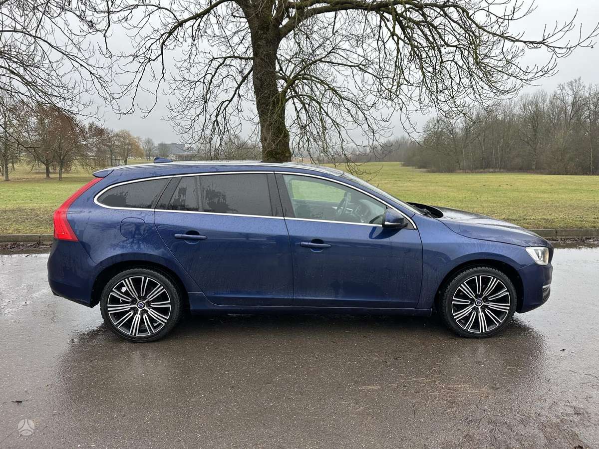 Volvo V60, 2.0 l., Хэтчбек