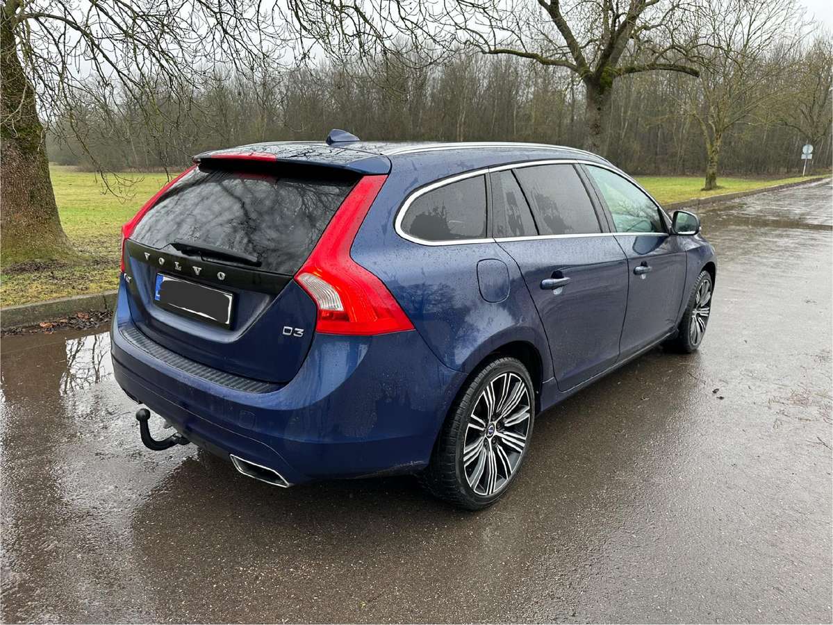 Volvo V60, 2.0 l., Хэтчбек