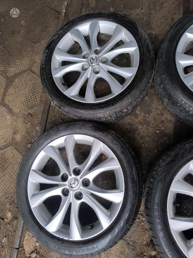 Mazda, lengvojo lydinio, R17