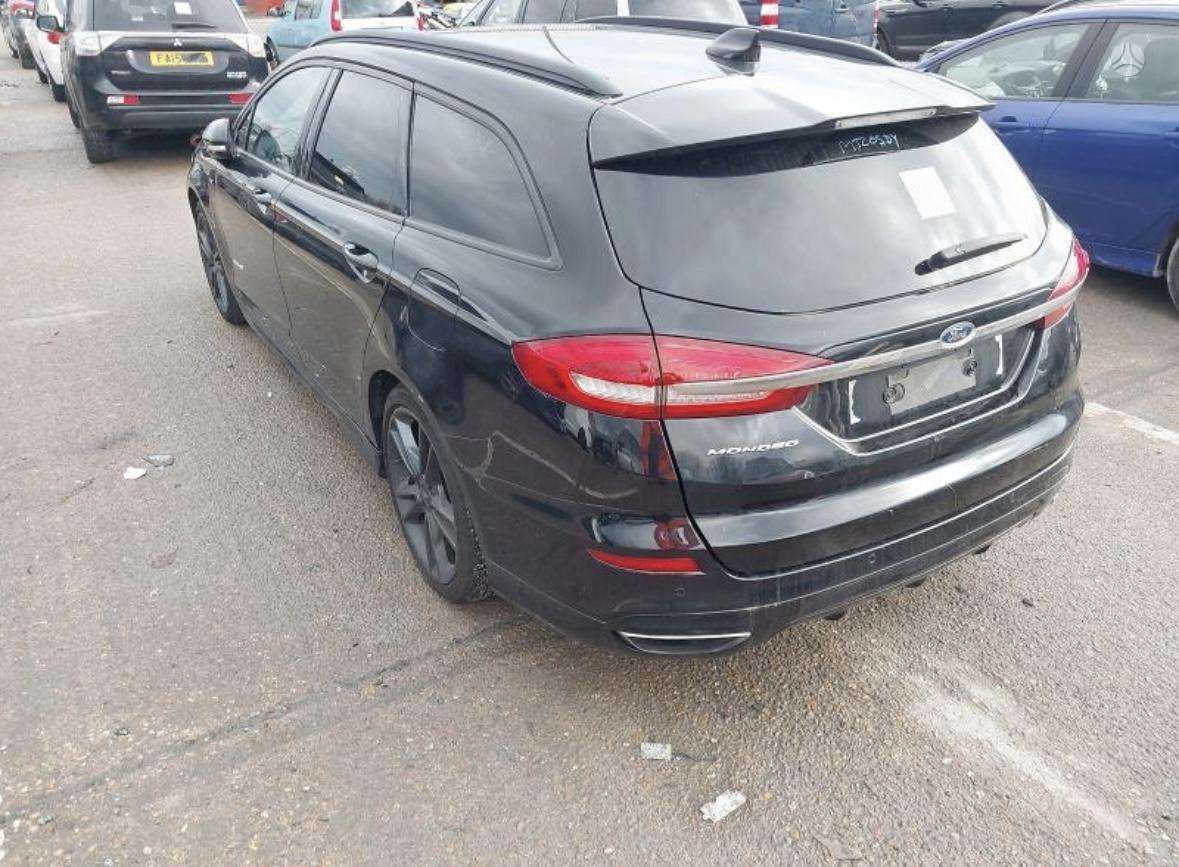 Ford Mondeo dalimis. Dalimis st line