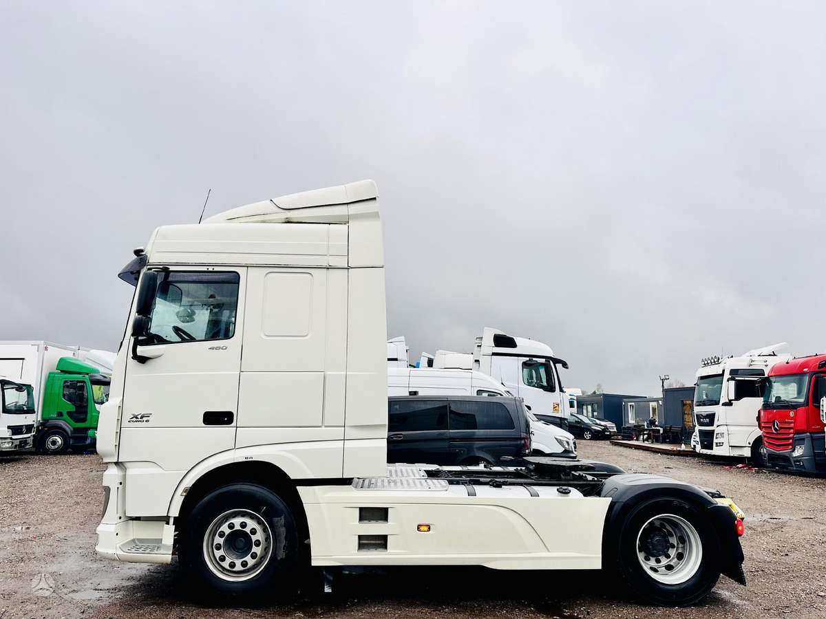 DAF XF 460 Space Cab, double sleeper