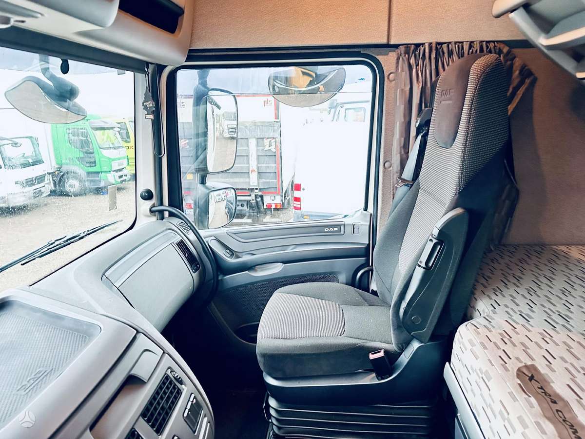 DAF XF 460 Space Cab, 2 miegamosios vietos
