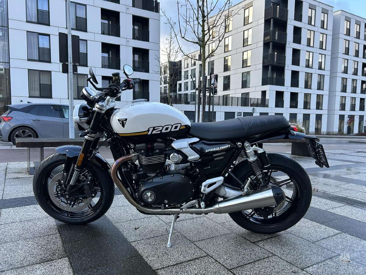Triumph Speed Twin 1200cc, street / classic