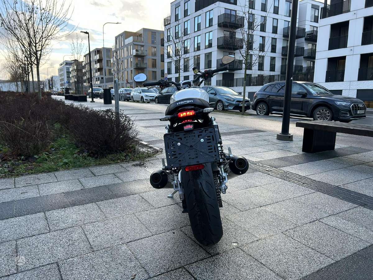 Triumph Speed Twin 1200cc, street / classic