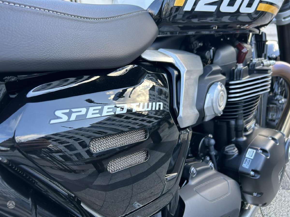 Triumph Speed Twin 1200cc, street / classic