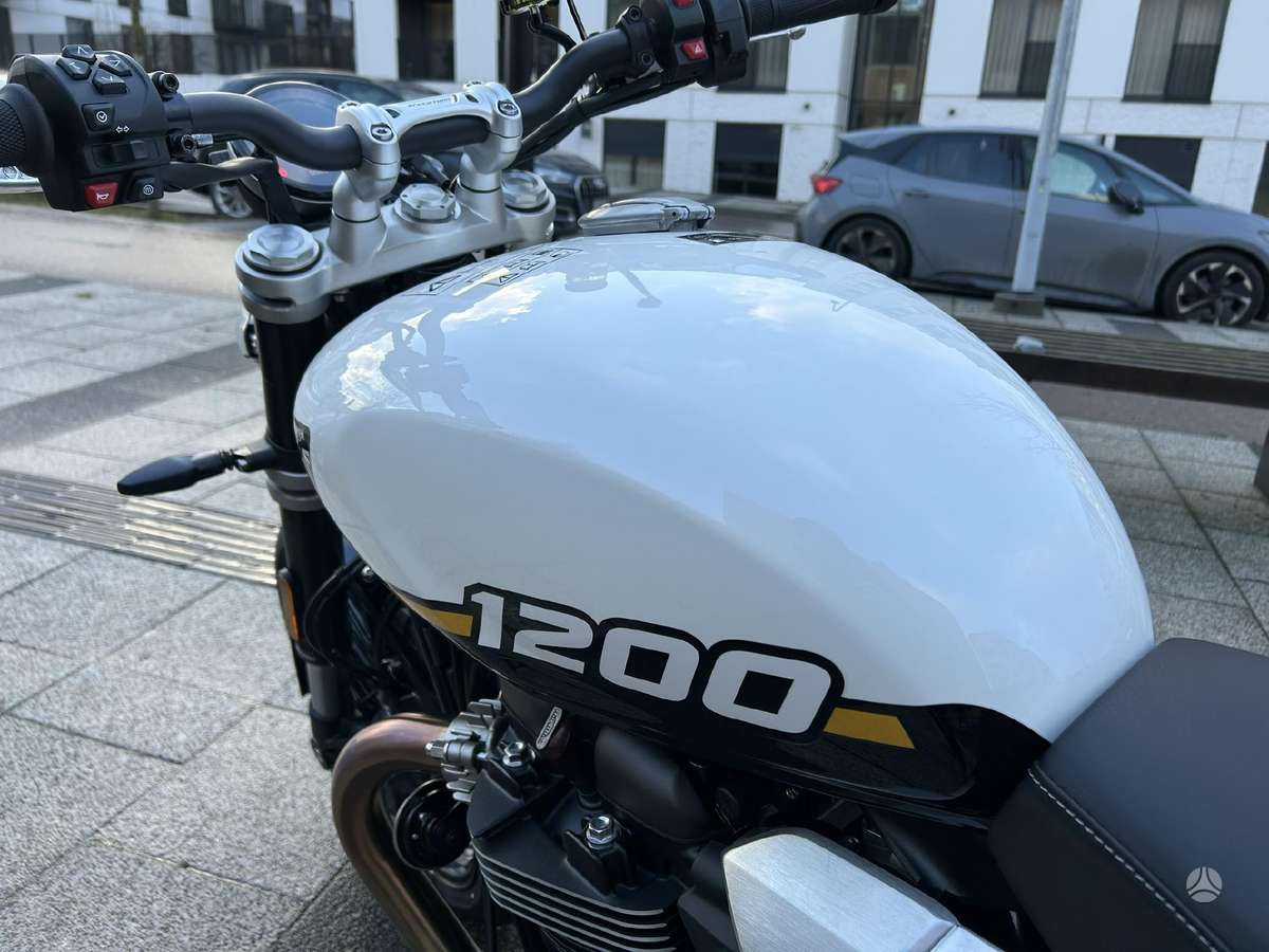 Triumph Speed Twin 1200cc, street / classic