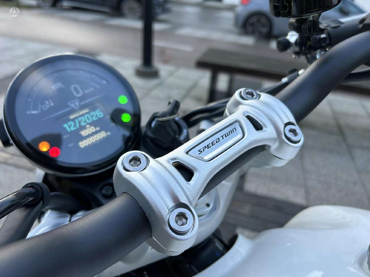 Triumph Speed Twin 1200cc, street / classic