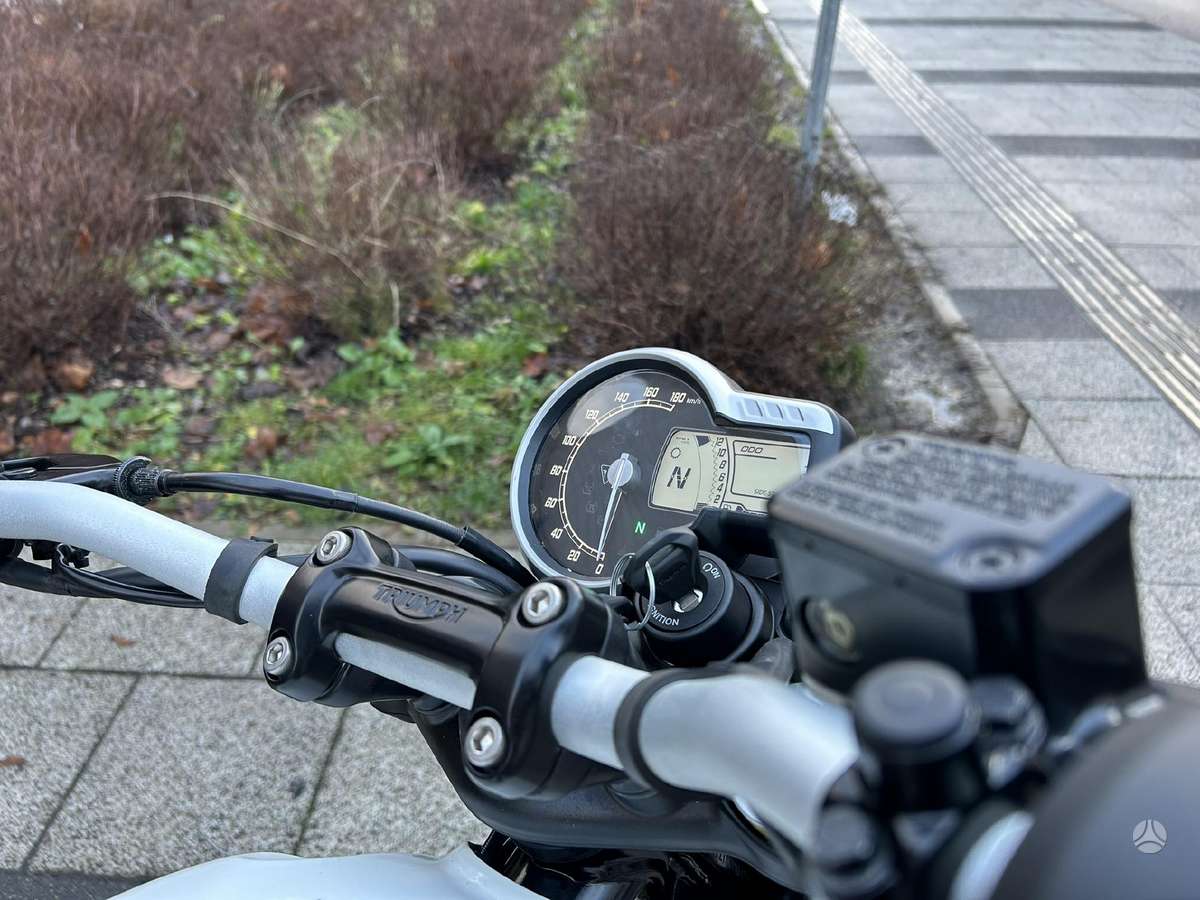 Triumph Speed 400 398cc, street / classic
