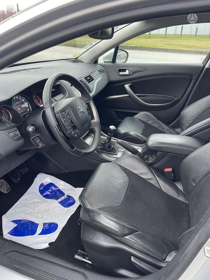 Citroen C5, 2.0 l., Седан