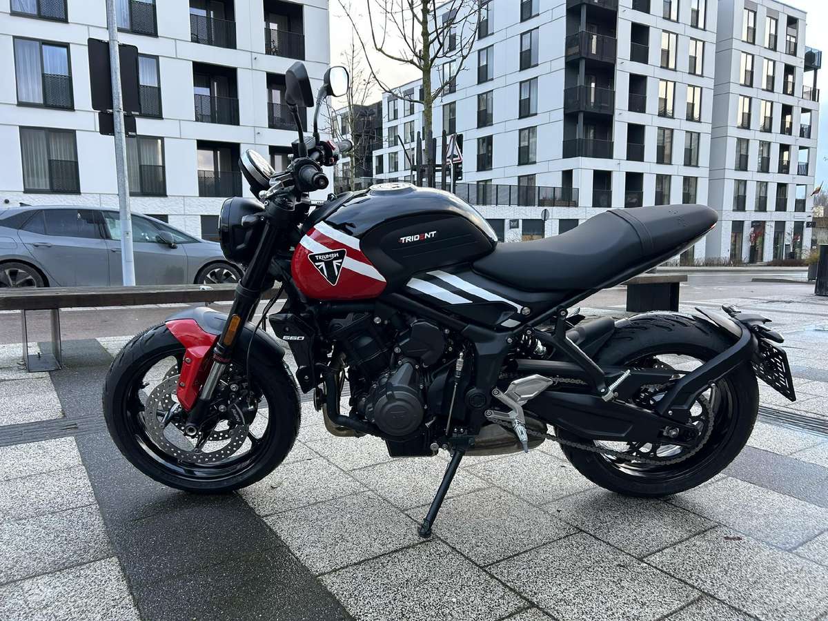 Triumph Trident 660cc, street / klasikiniai