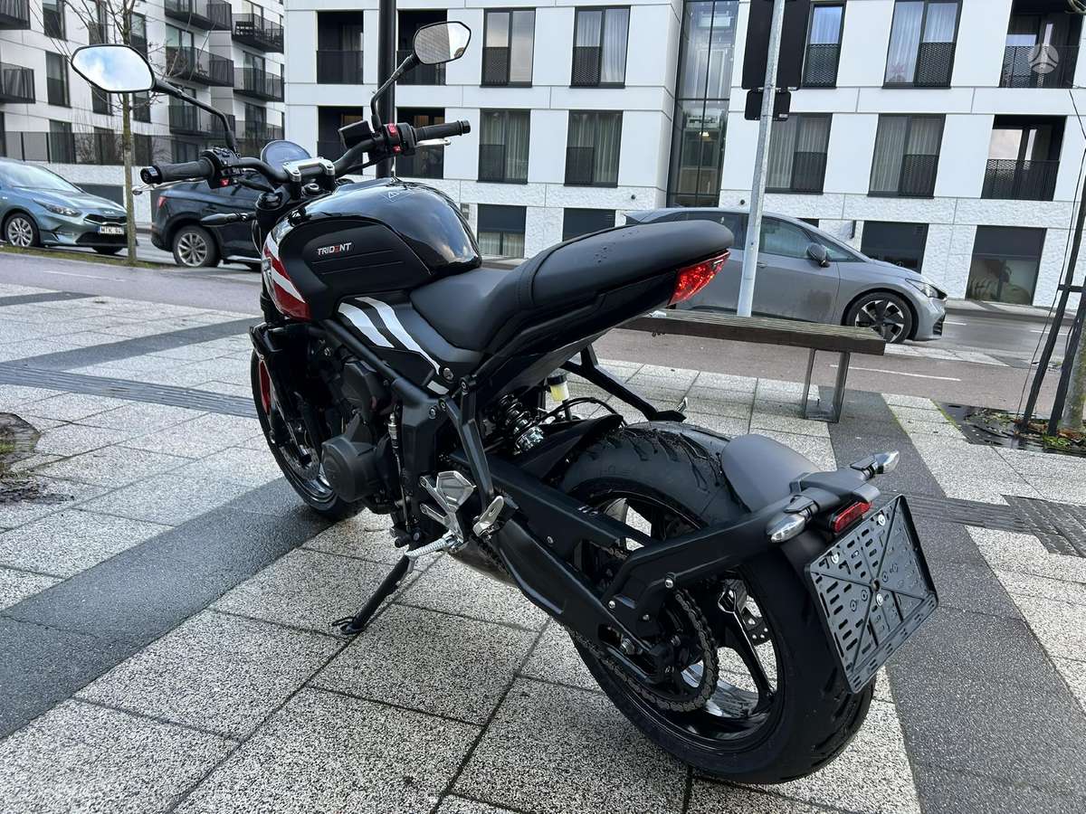 Triumph Trident 660cc, street / klasikiniai