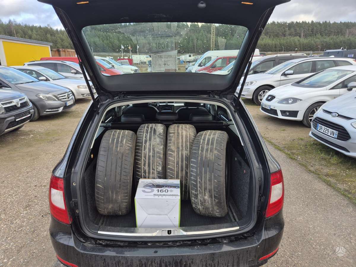 Skoda Superb, 2.0 l., universalas