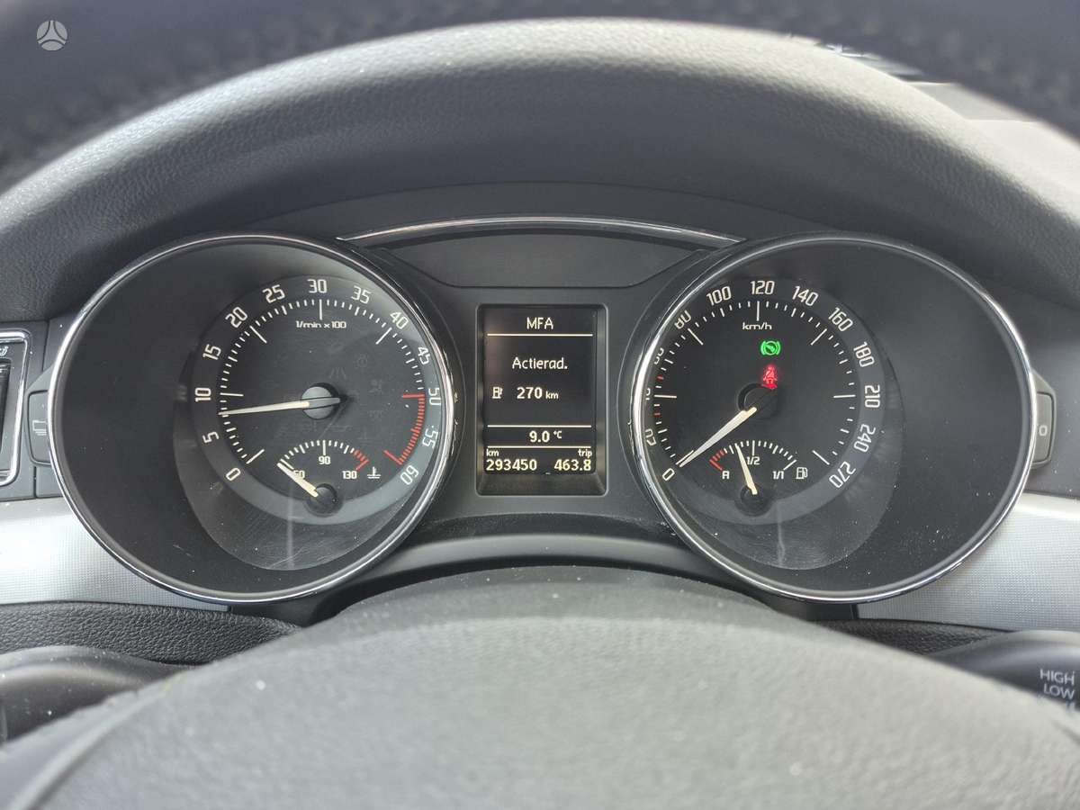 Skoda Superb, 2.0 l., universalas