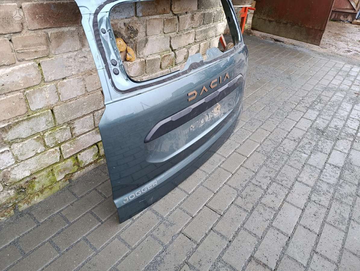 Dacia Jogger galinis dangtis 300eu atliekame automobilių komplektų prist