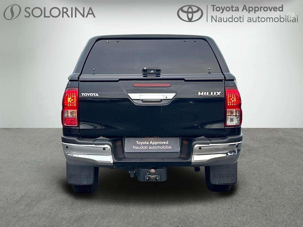 Toyota Hilux - 4