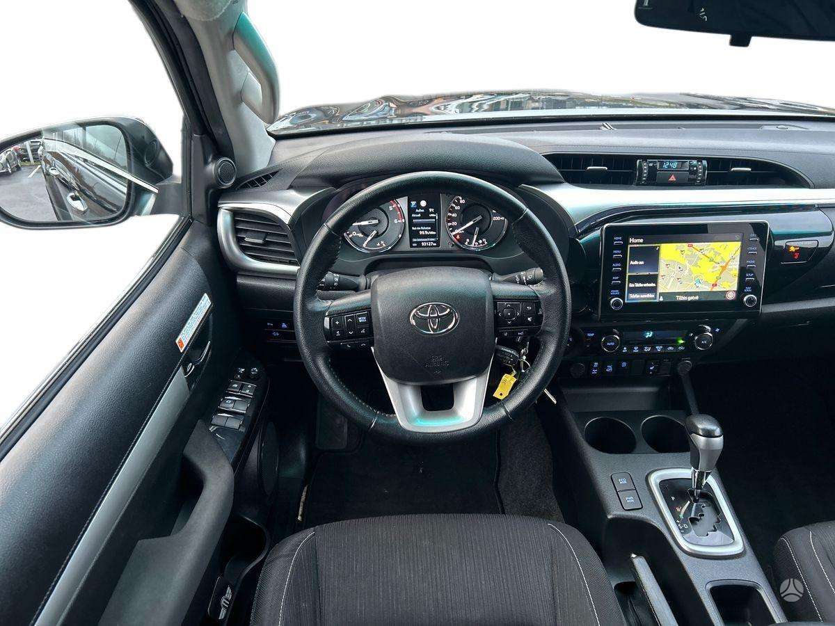 Toyota Hilux - 9
