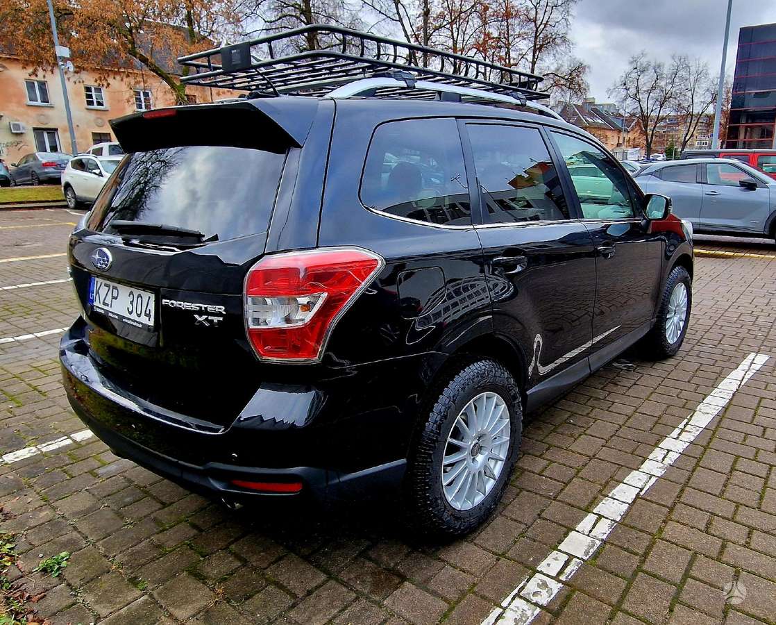 Subaru Forester, 2.0 l., Внедорожник / Кроссовер