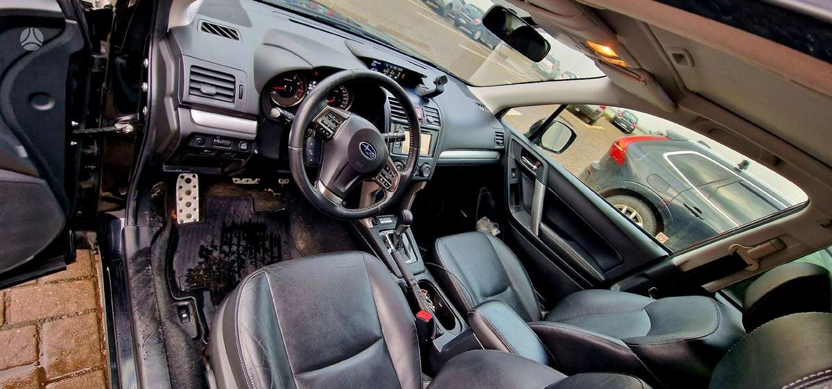 Subaru Forester, 2.0 l., Внедорожник / Кроссовер