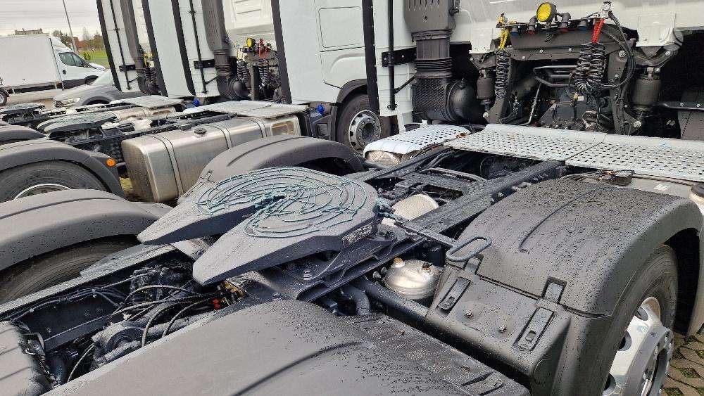 Iveco IVECO S-WAY AS440S46TX/P, double sleeper
