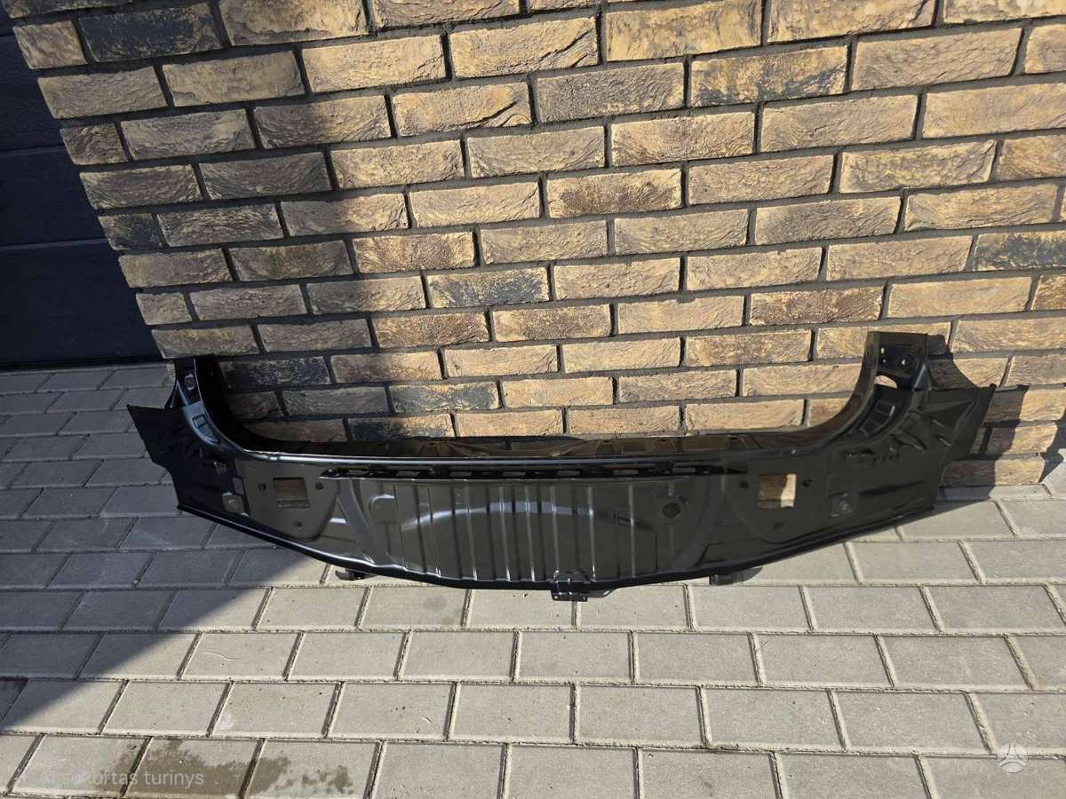Subaru Outback kėbulo dalys