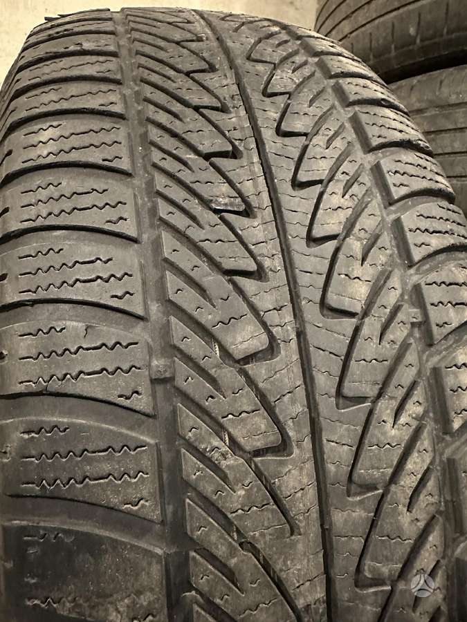 Vredestein, winter 255/60 R18