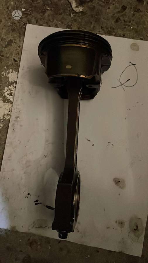 Ford Mondeo, Seba sewa, pistons