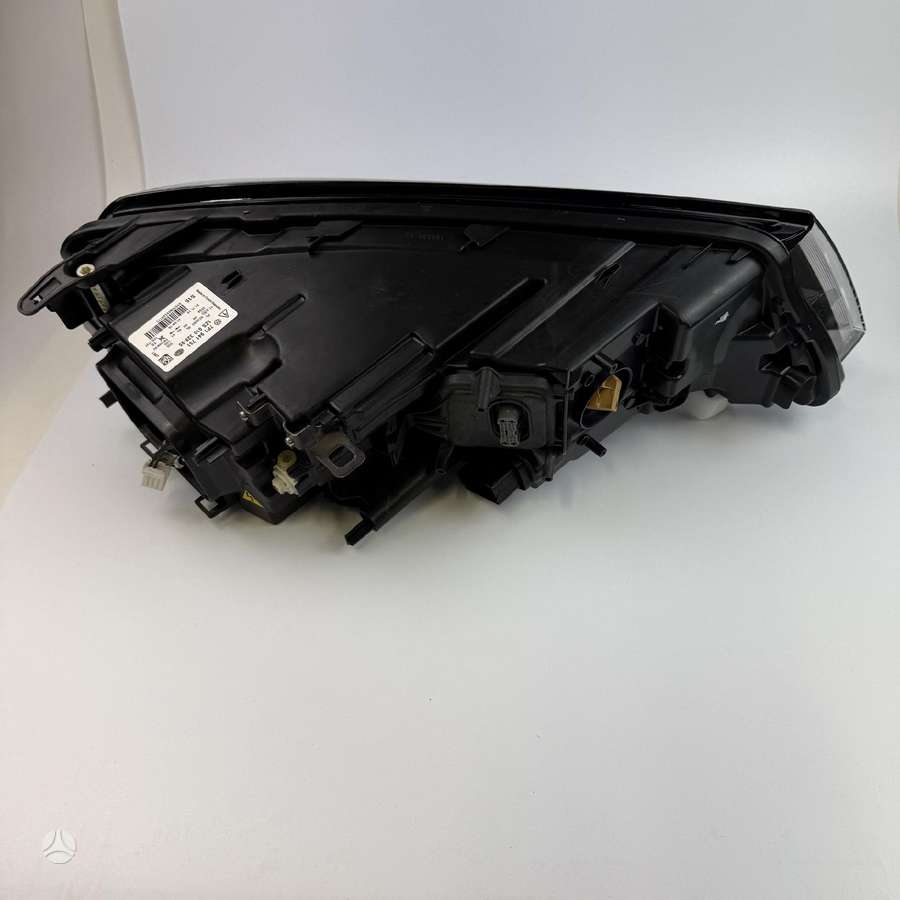 Volkswagen Touareg lights