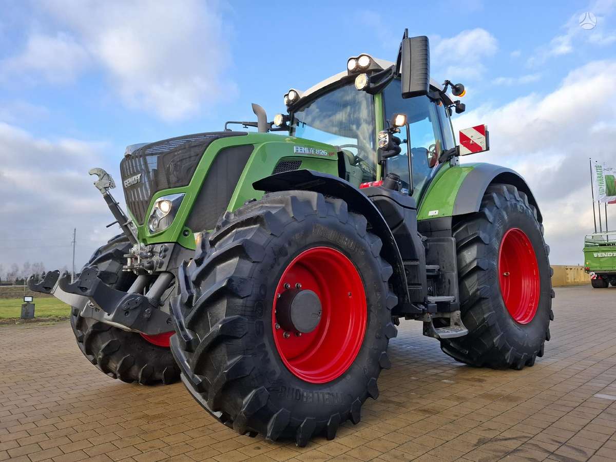 Fendt 826 Vario + g.dubliai, тракторы
