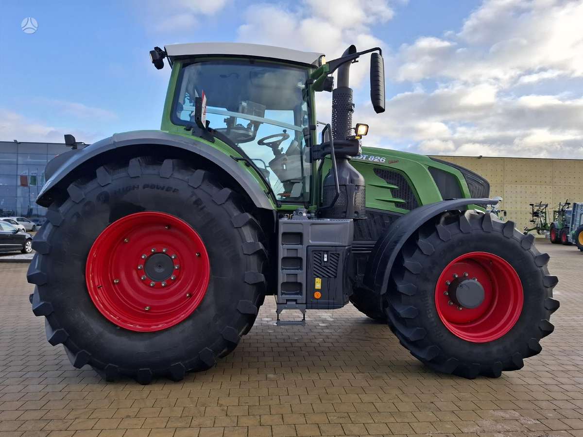 Fendt 826 Vario + g.dubliai, тракторы