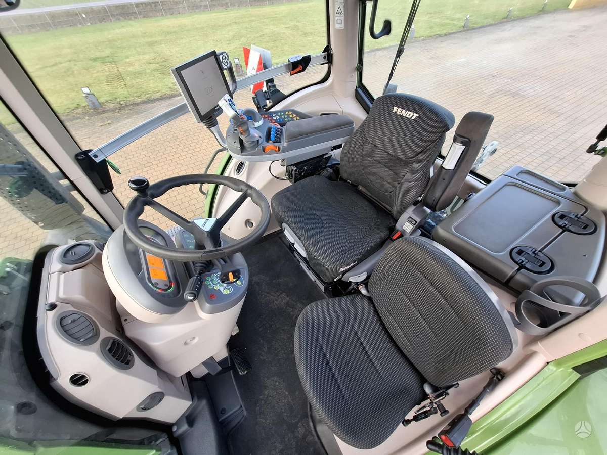 Fendt 826 Vario + g.dubliai, тракторы