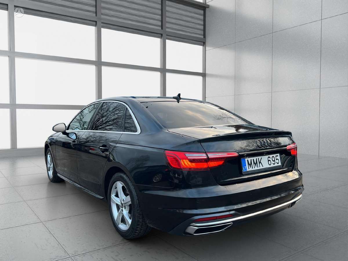 Audi A4, 2.0 l., Седан