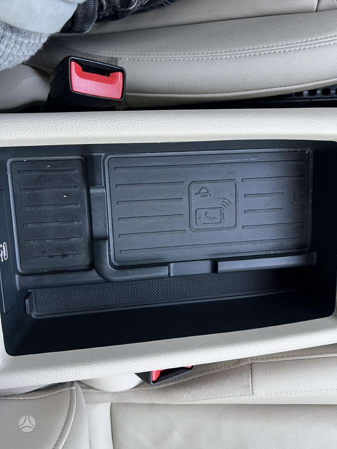 Audi A4, 2.0 l., Седан