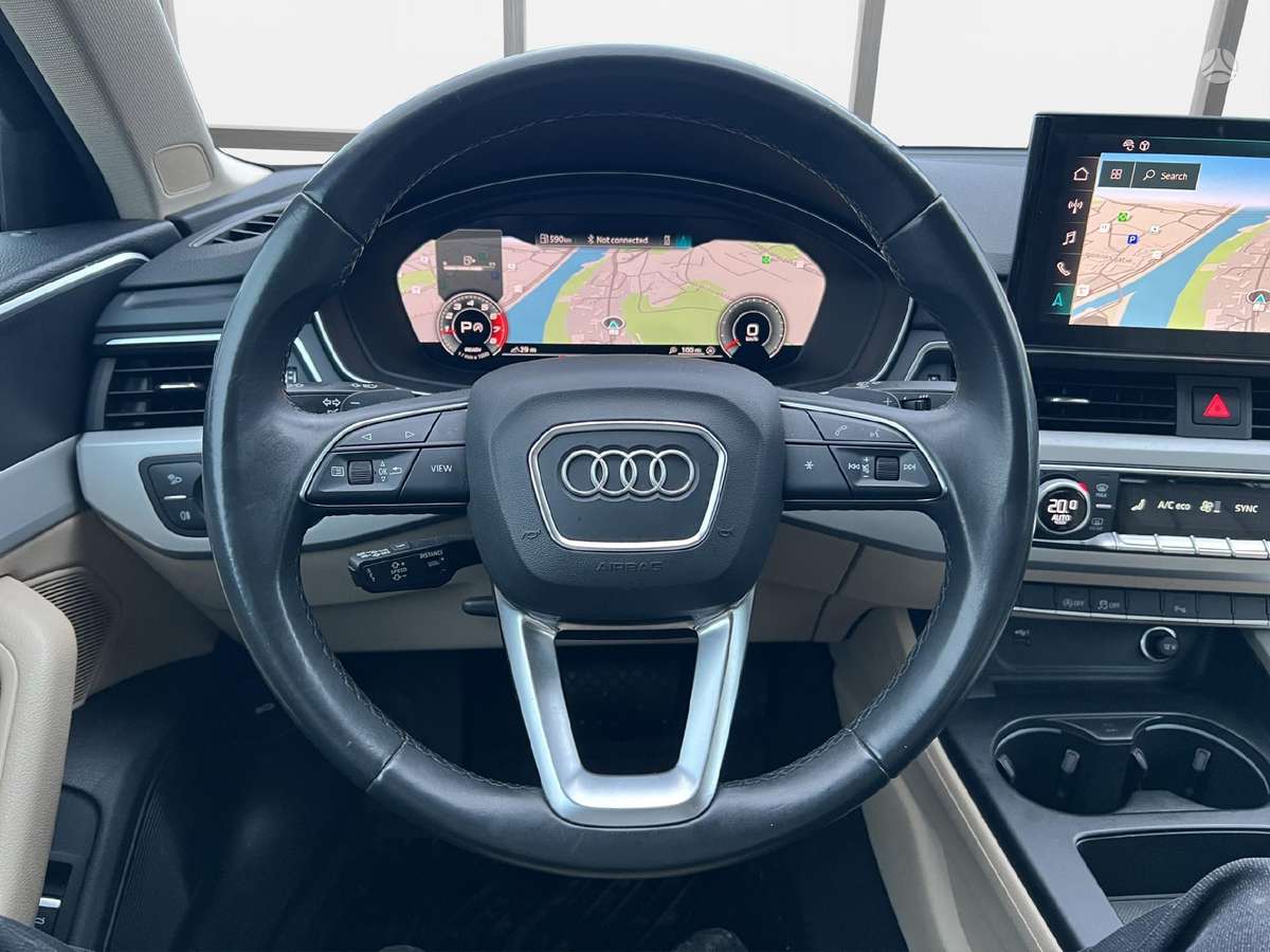 Audi A4, 2.0 l., Седан