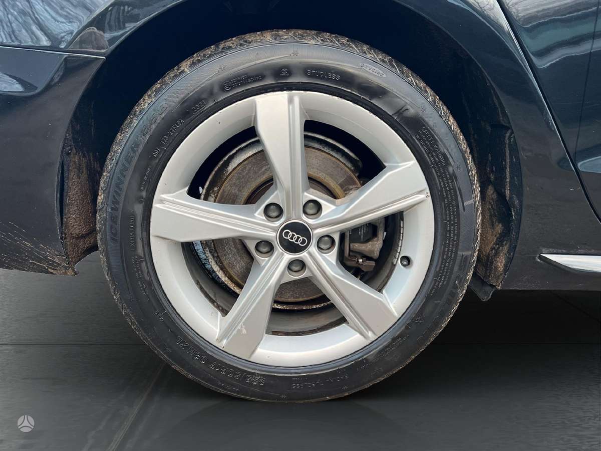 Audi A4, 2.0 l., Седан