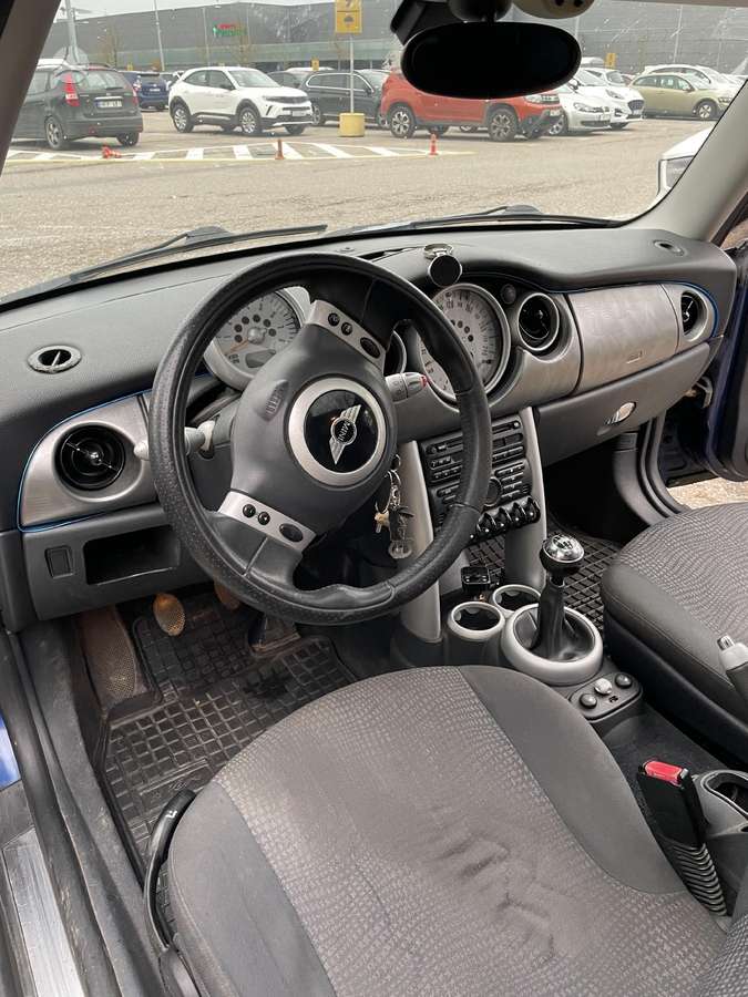 Mini Cooper, 1.6 l., hatchback