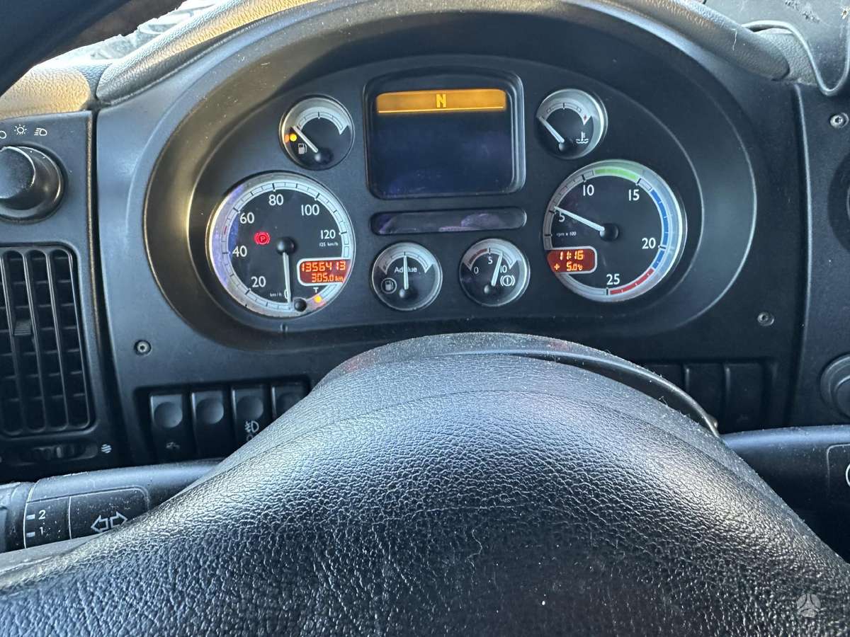 DAF XF 104.460, 2 miegamosios vietos