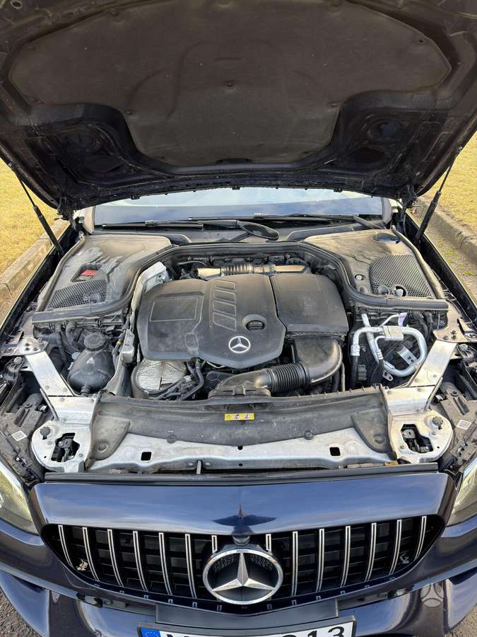 Mercedes-Benz E220, 2.0 l., Седан