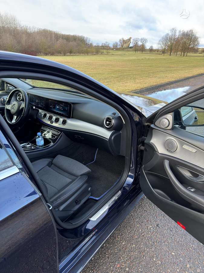 Mercedes-Benz E220, 2.0 l., Седан