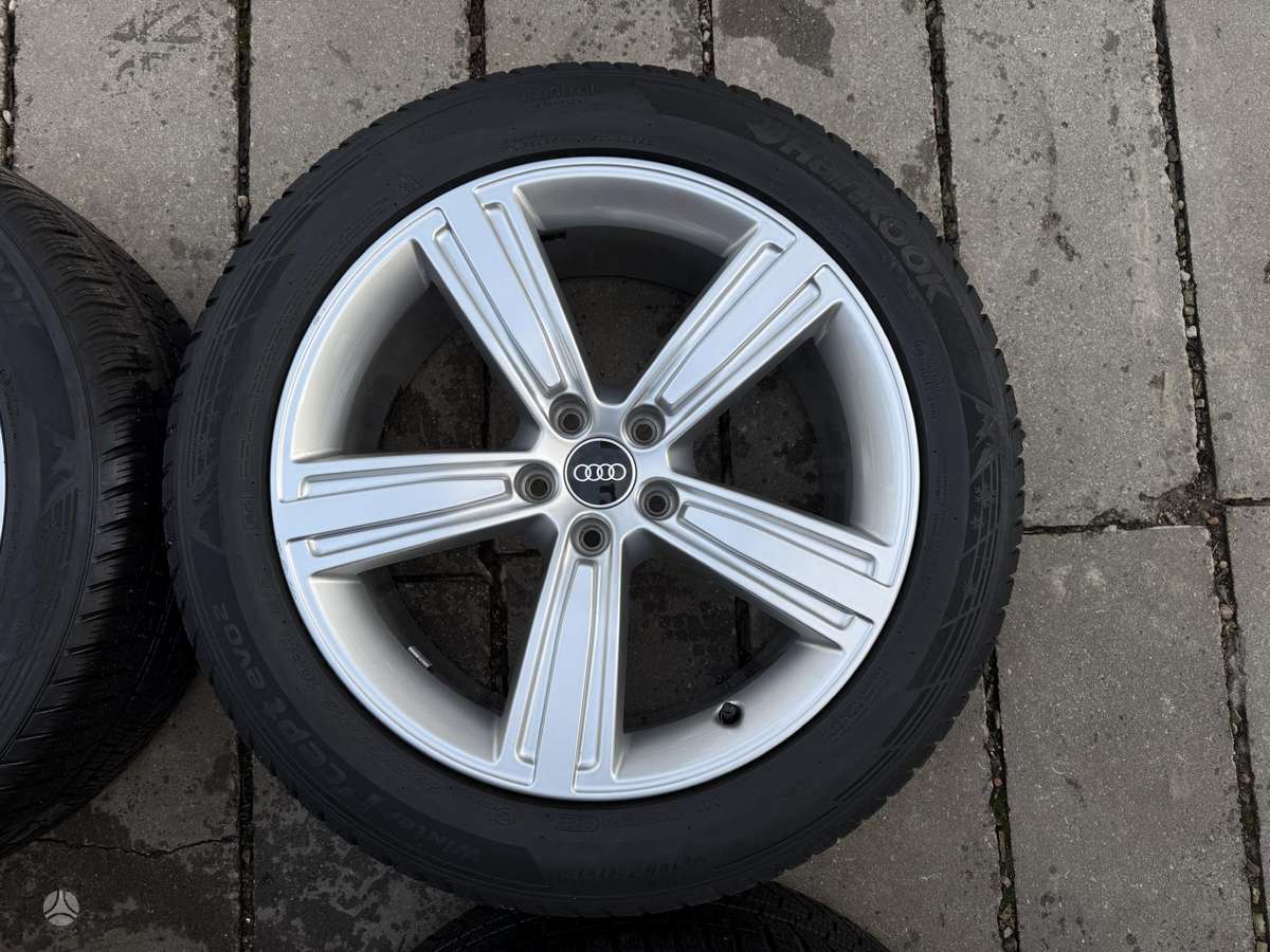 Audi A8 D5, light alloy, R19