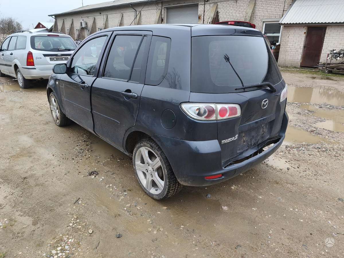 Mazda 2 dalimis. Dirbame nuo 9h iki 18h