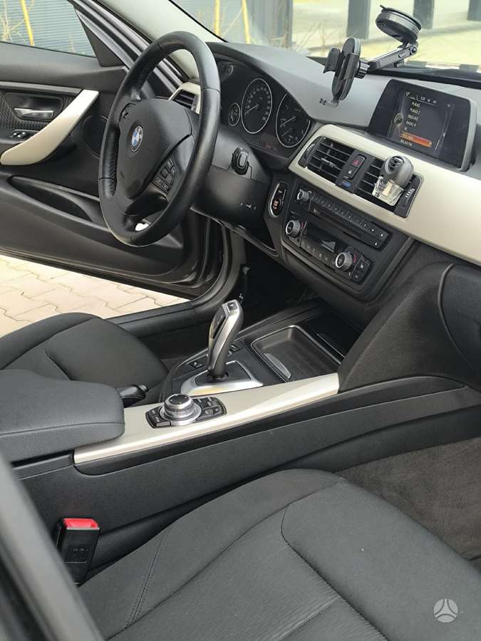 BMW 318, 2.0 l., wagon
