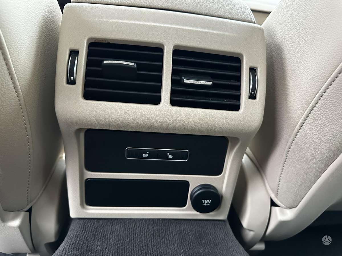 Jaguar XF, 2.0 l., Седан