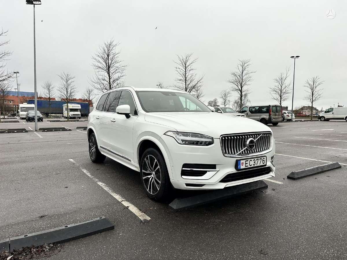Volvo XC90 - 1