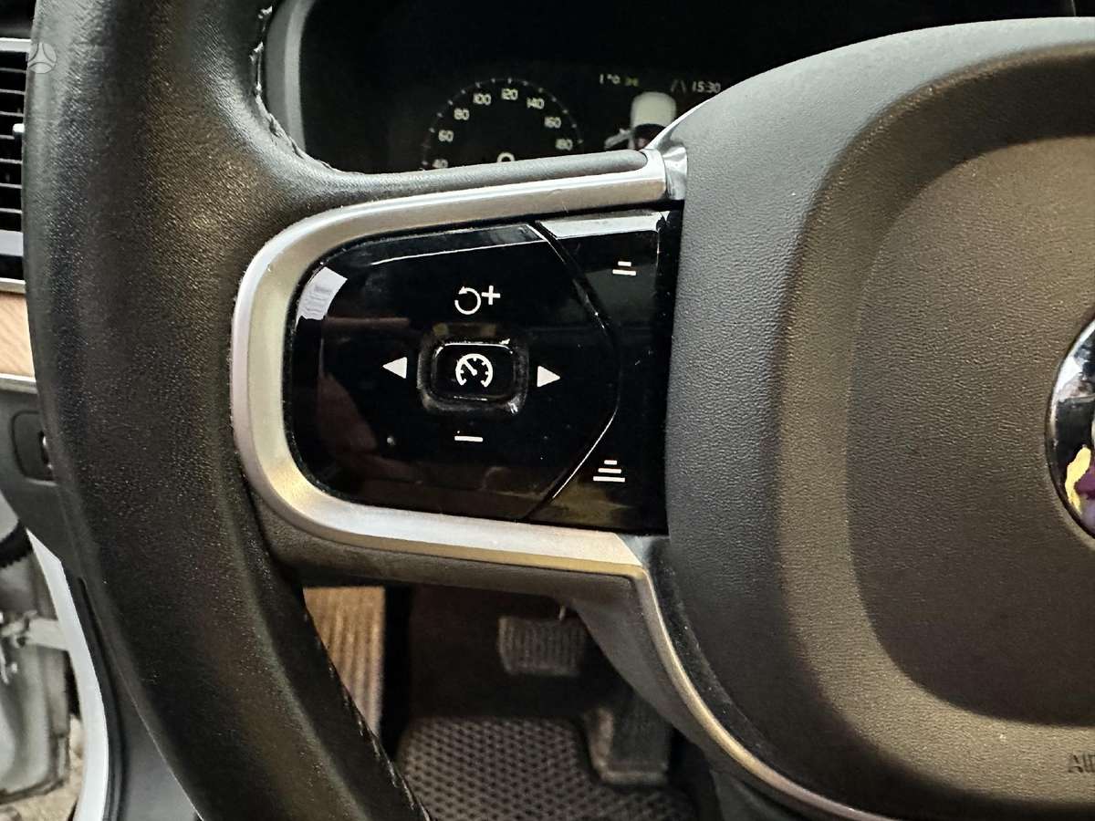 Volvo XC90 - 7