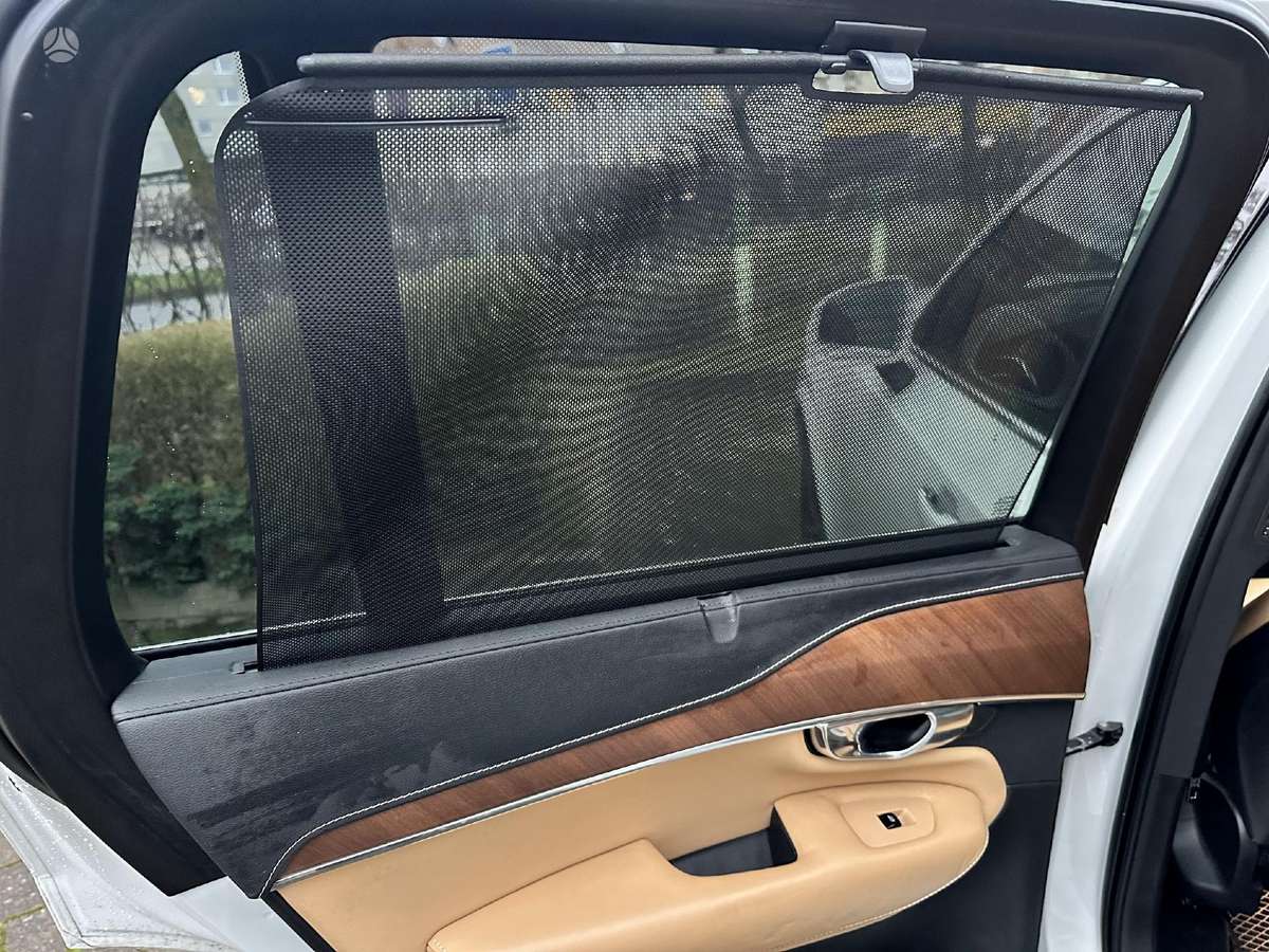 Volvo XC90 - 10