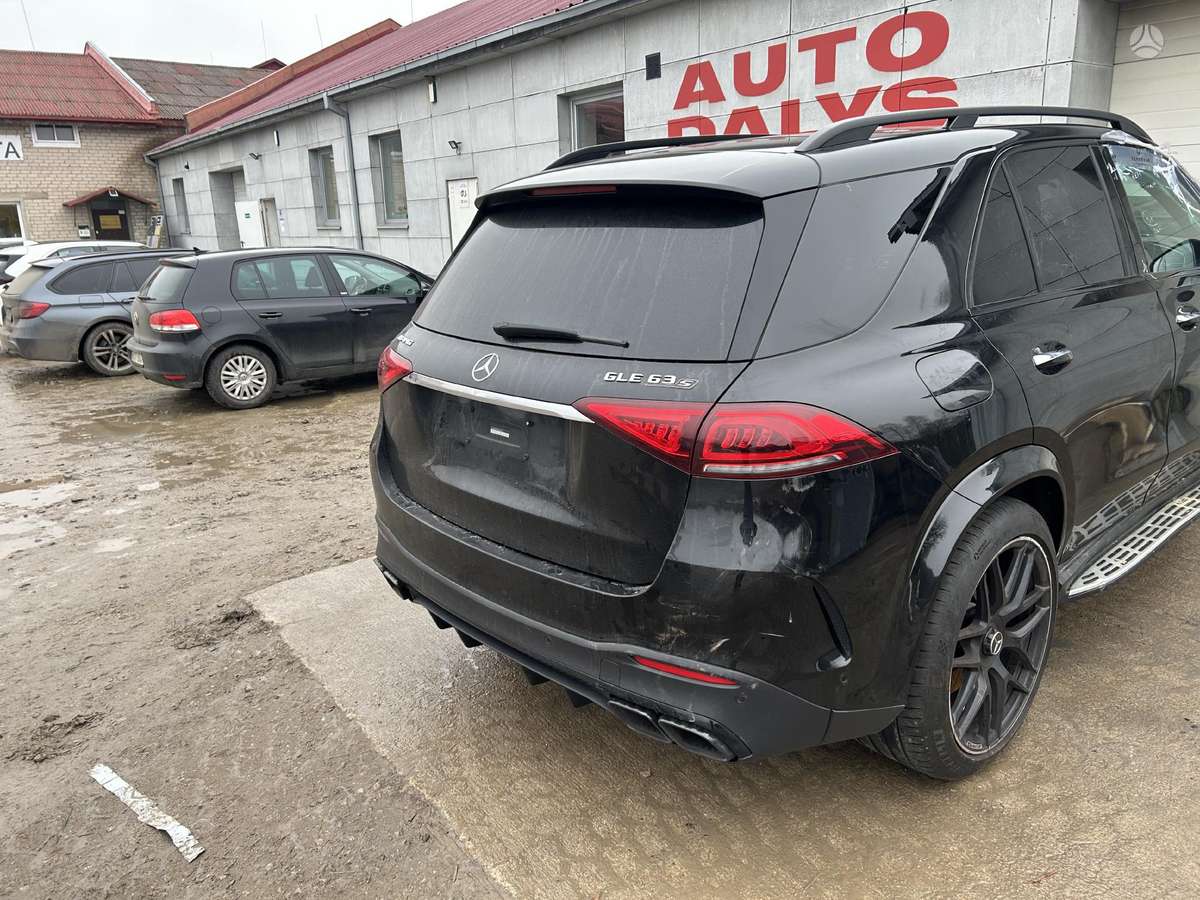 Mercedes-Benz GLE63 AMG