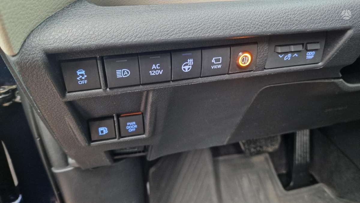 Toyota Sienna - 10