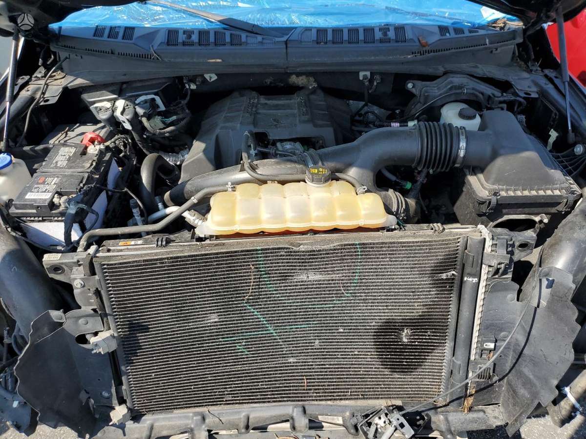 Ford F-150 dalimis. 2 7 eoboost 4x4 crew cab