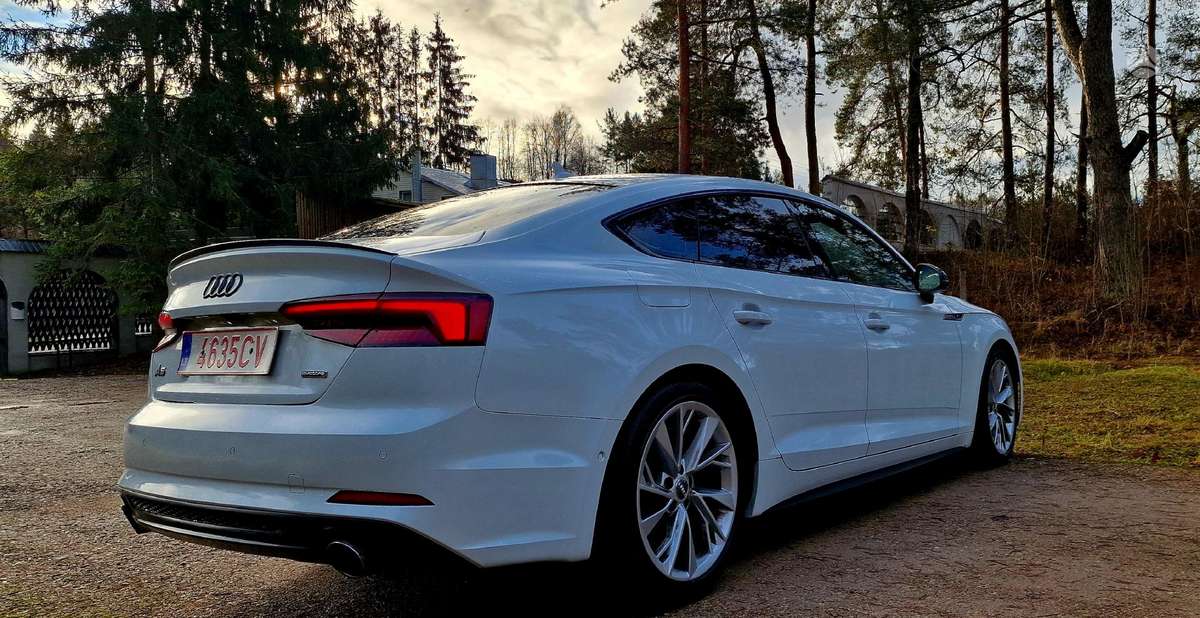 Audi A5, 2.0 l., hatchback