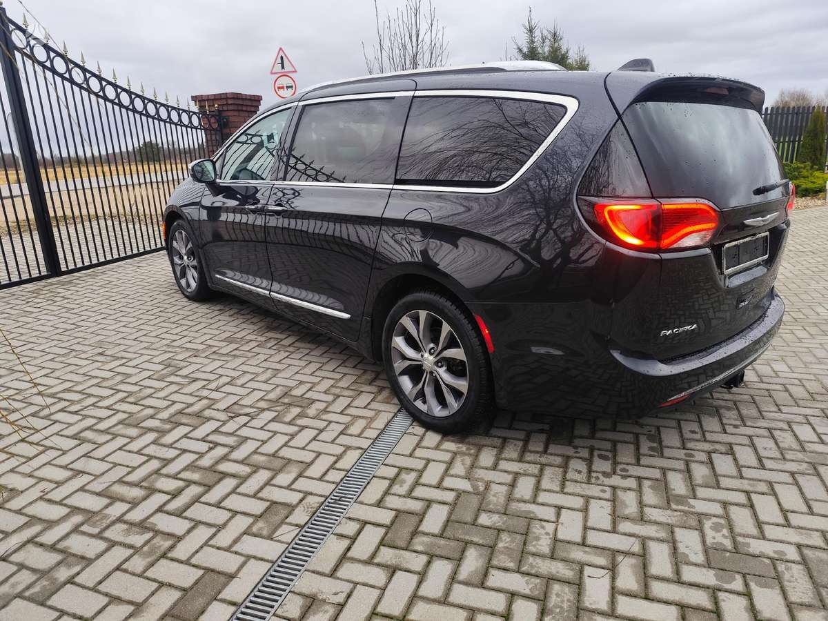Chrysler Pacifica, 3.6 l., Минивэн